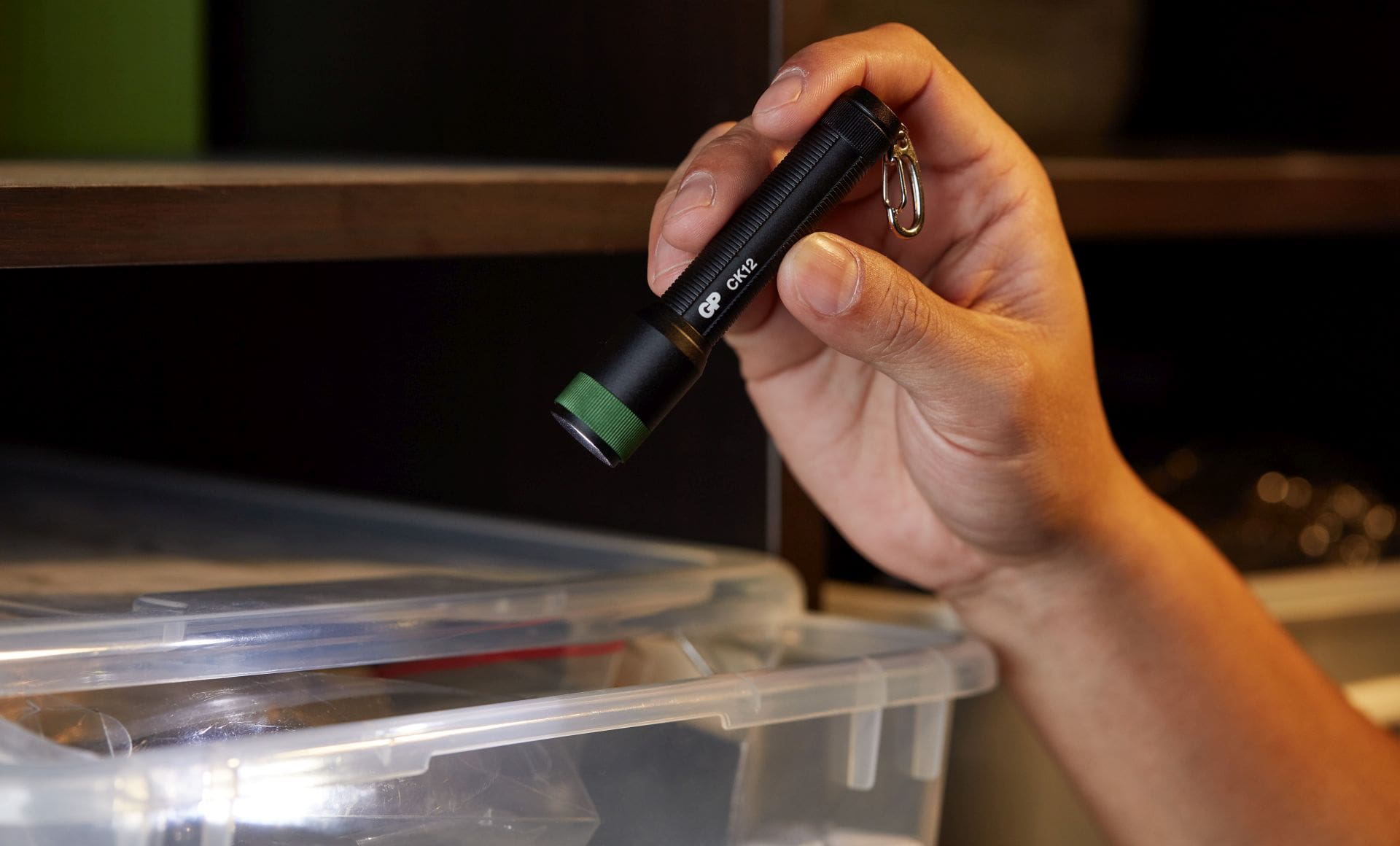 gp discovery - ultra-portable keychain flashlight